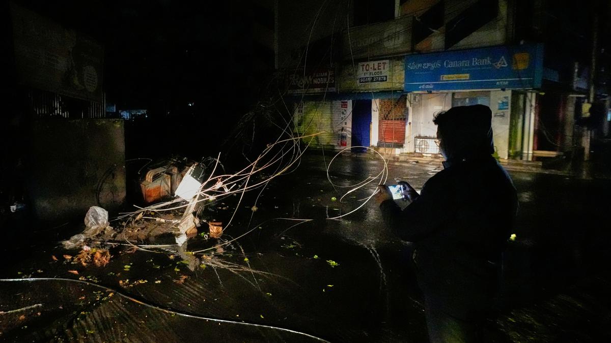 Cyclone Arnab Begins Landfall Near Narsapur, Heavy Rainfall Hits North Andhra
