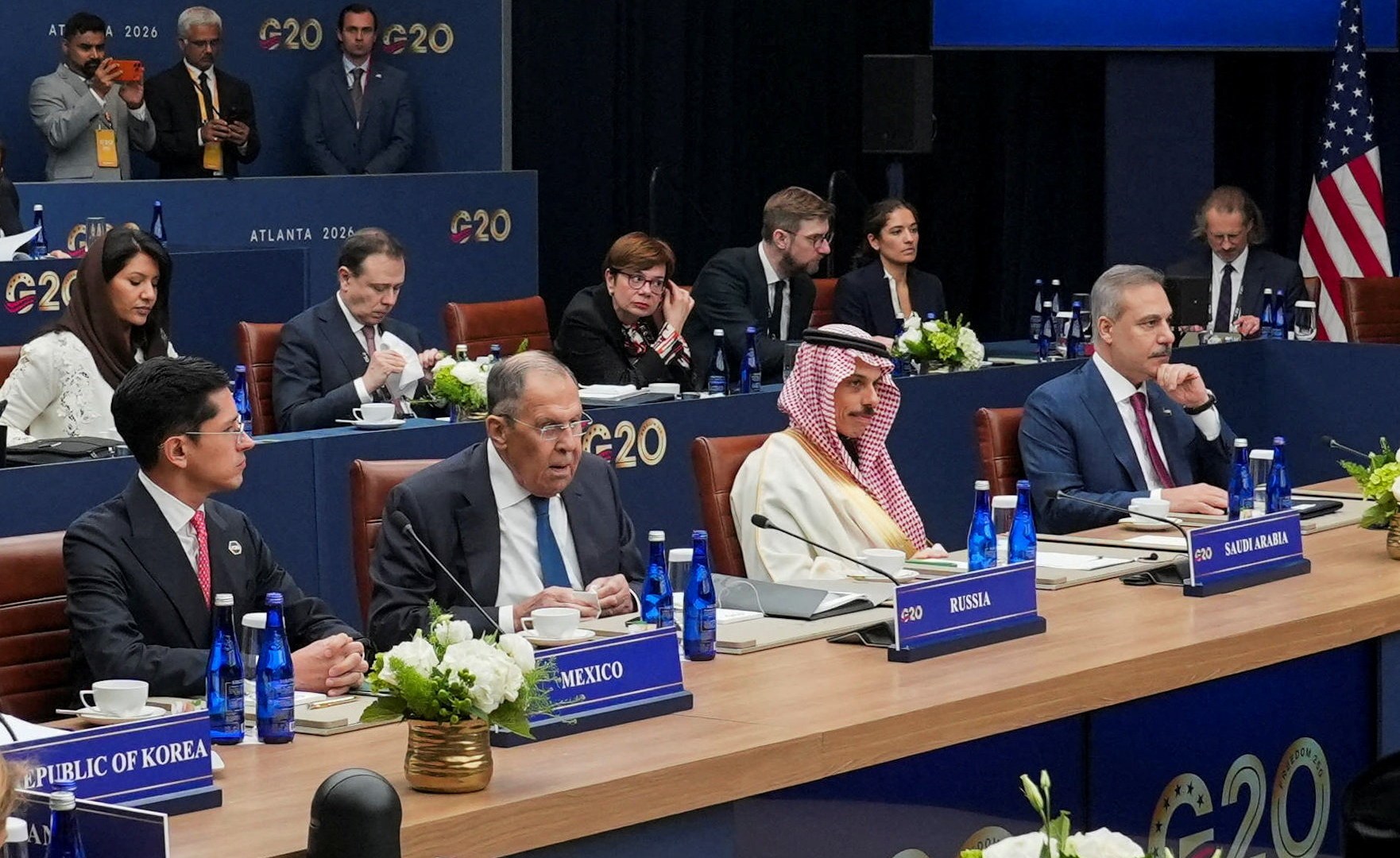 European Ministers Refuse to Join Group Photo with Russian Foreign Minister at G20