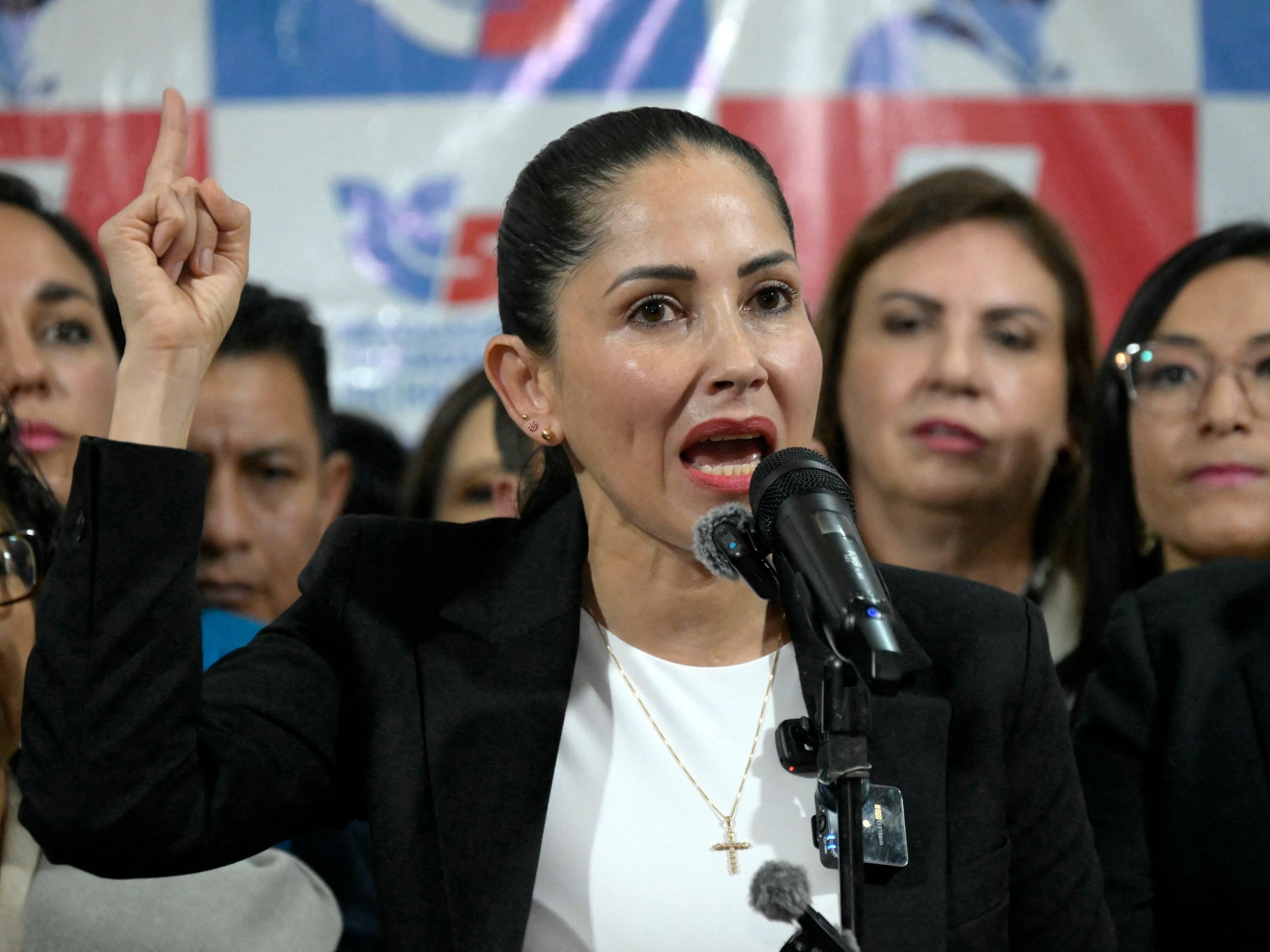 Ecuador Opposition Leader Luisa González Detained Amid Campaign Finance Investigation