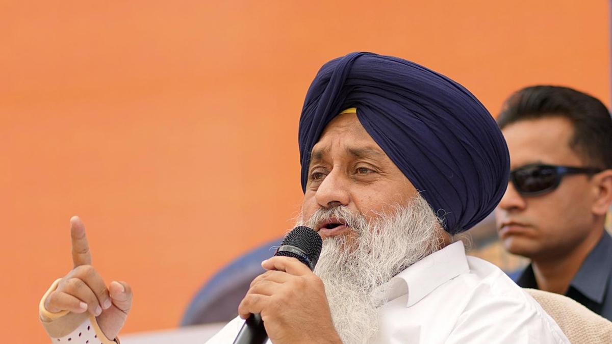 SAD President Badal Promises Low Power Rates and New ‘Build Punjab’ Department if Elected