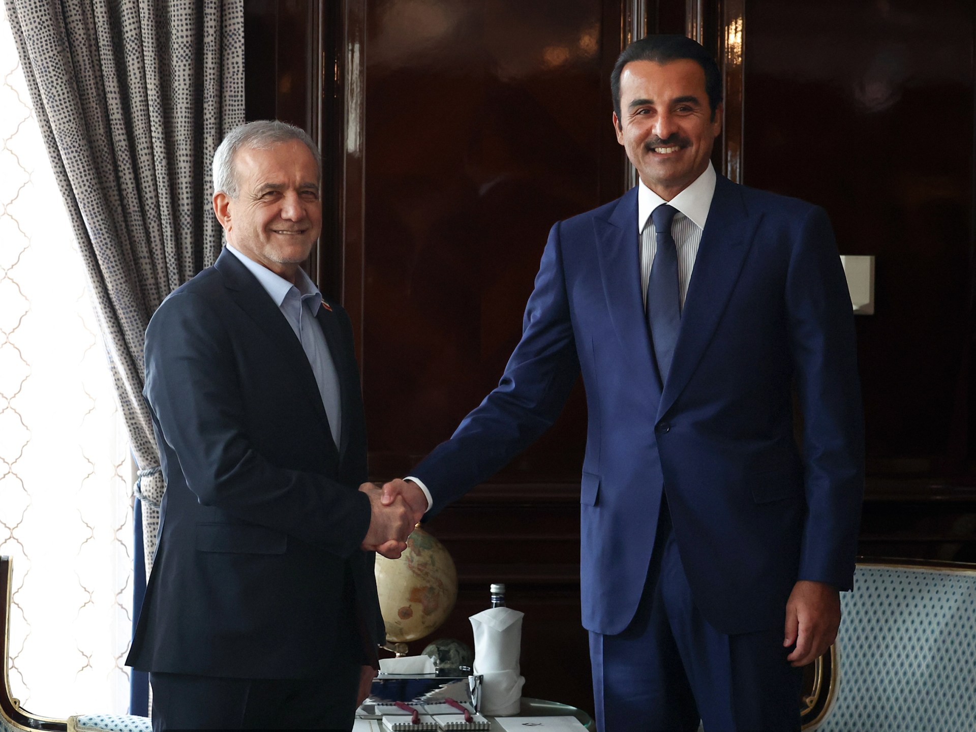 Qatar’s Emir and Iran’s President Meet in Moscow to Discuss Energy and Bilateral Ties
