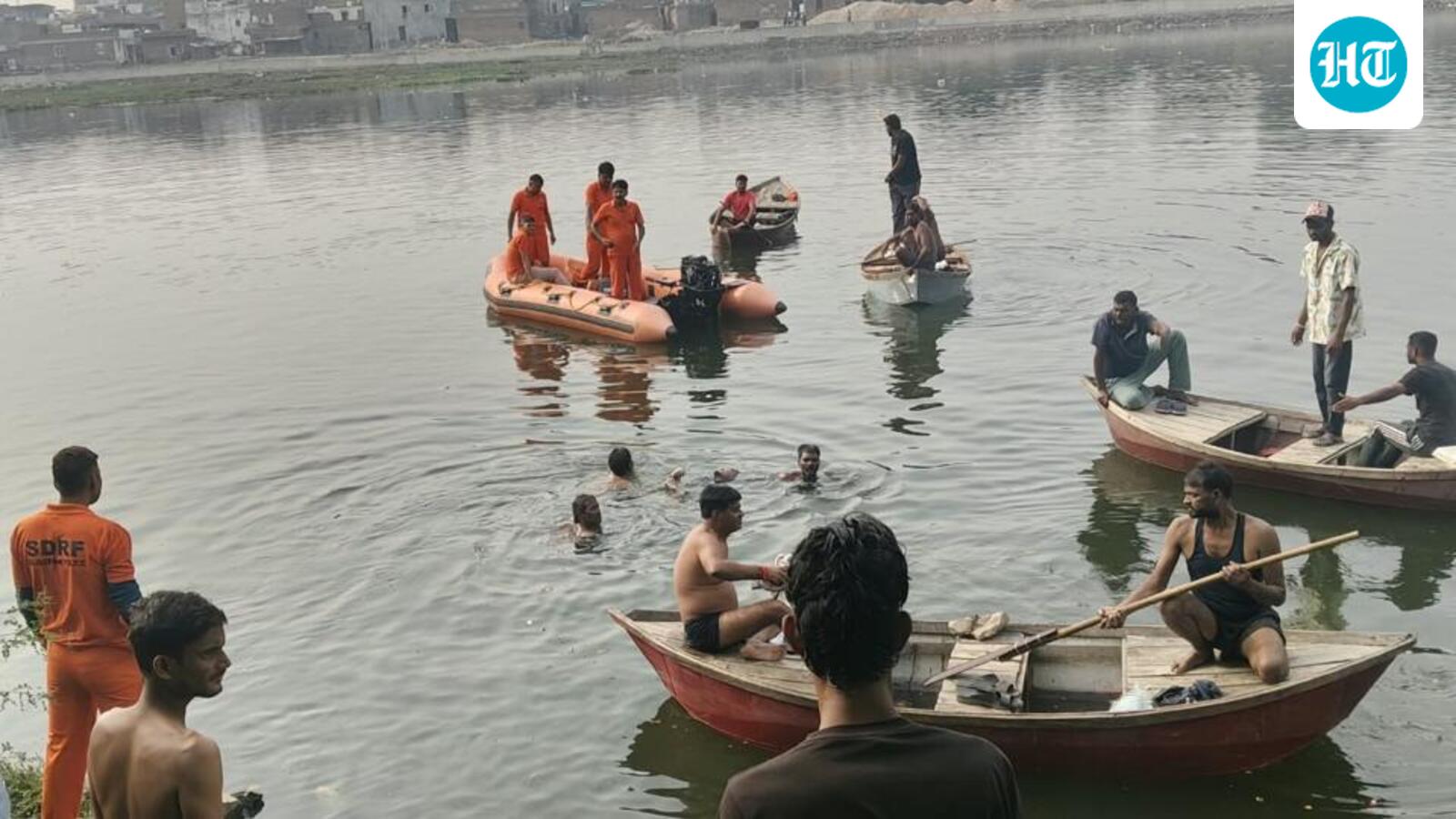 Four Youths’ Bodies Recovered 18 Hours After Boat Capsizes During Durga Idol Immersion in Kota