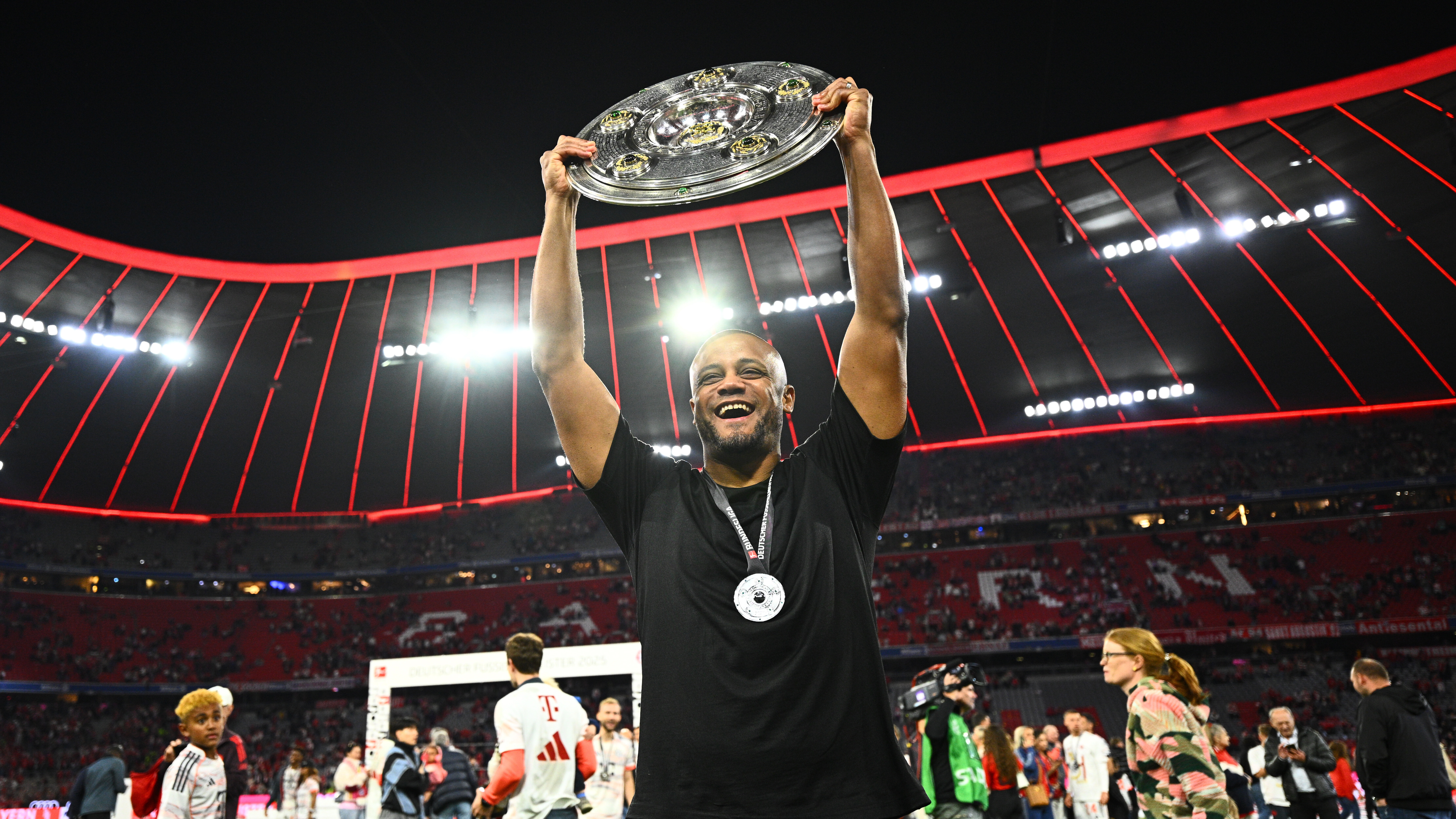 Champions League Preview: Kompany's Bayern Munich Tipped as Strong Contenders Alongside Kane for Golden Boot