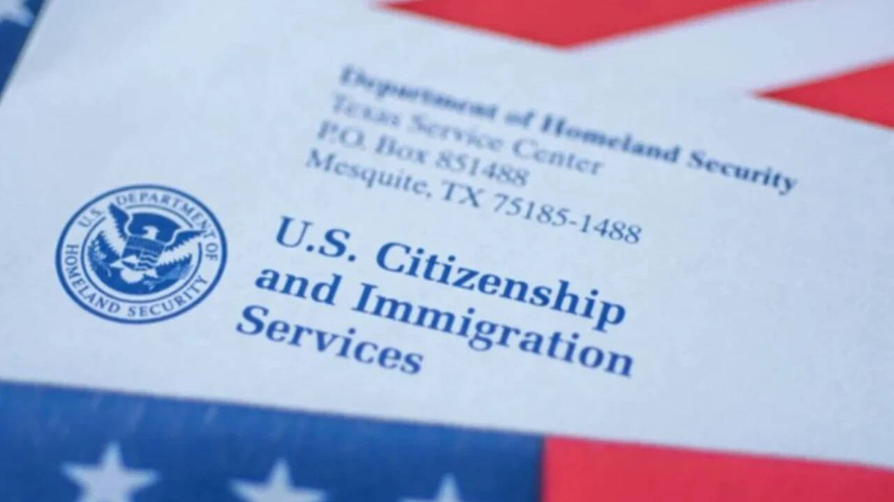 Digital Communications Expose Alleged $960,000 Citizenship Bribery Scheme by Former USCIS Official