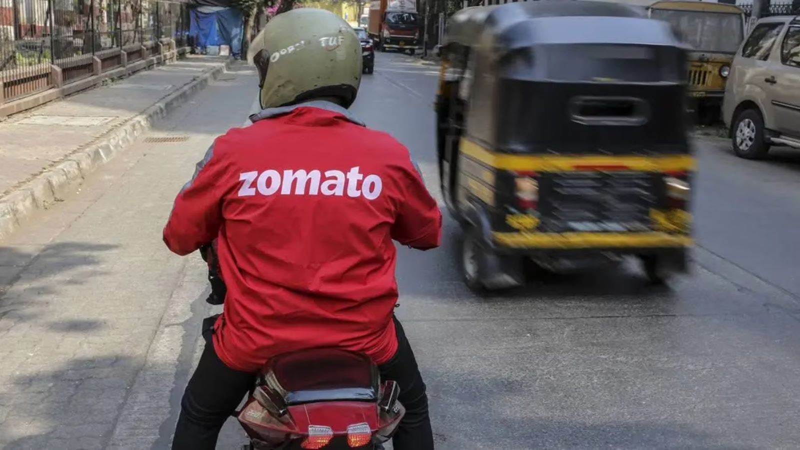 Jaipur Sweet Shops Halt Zomato Deliveries Over Commission and Transparency Disputes