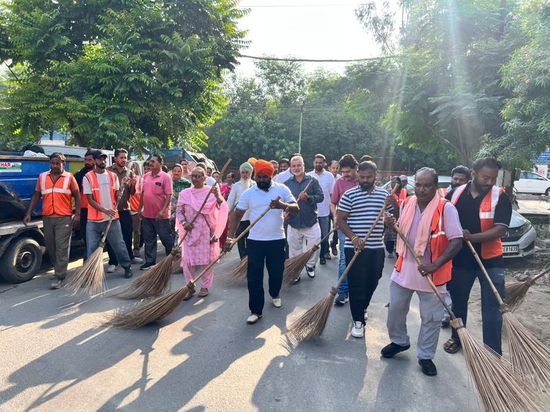 Amritsar West Concludes 10-Day Cleanliness Drive, MLA Vows Continued Civic Upgrades