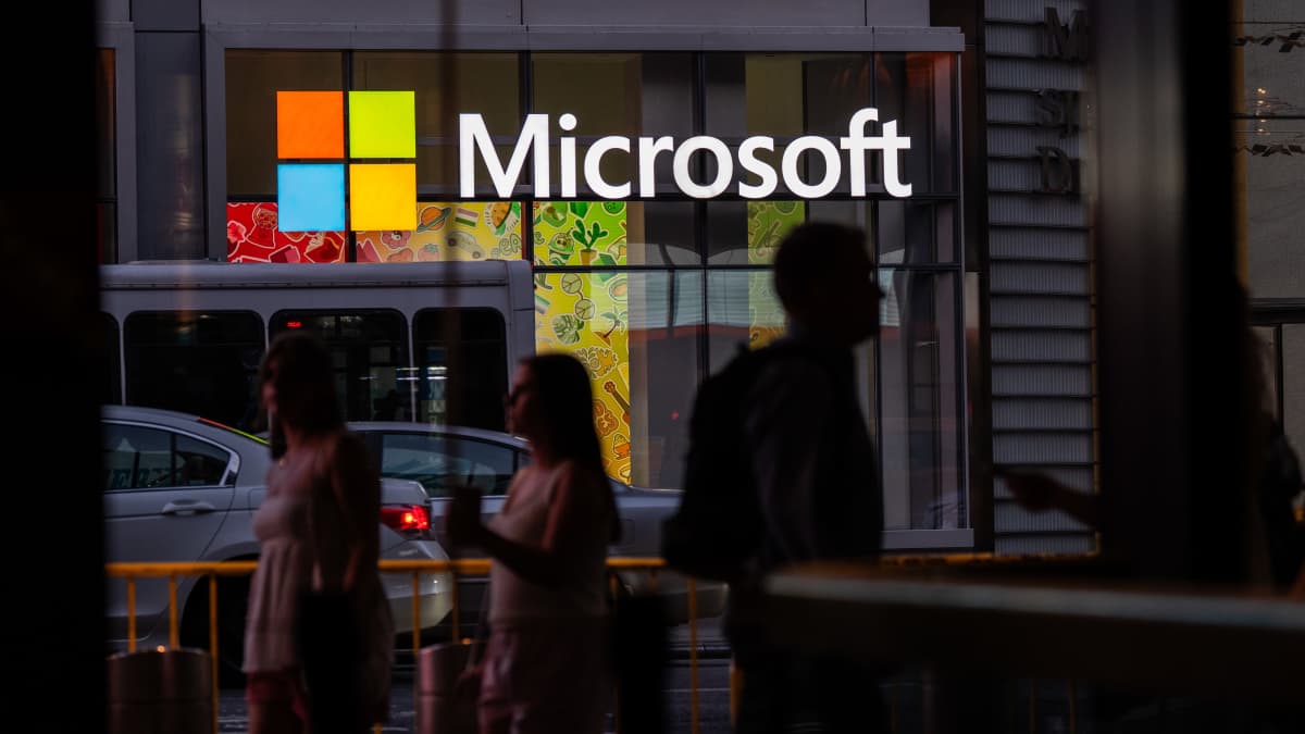 Microsoft Offers Voluntary Buyouts to 60,000 Employees Amid AI Infrastructure Spending