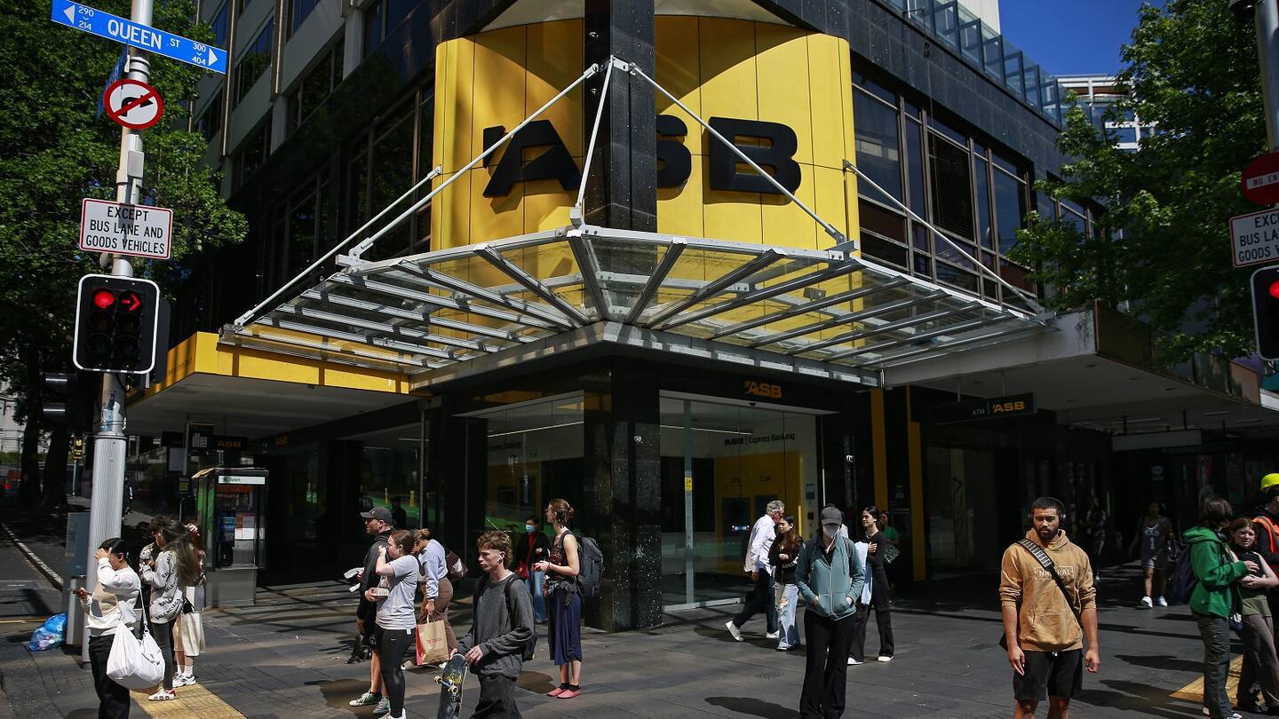 ASB Card Payments Fail, Shoppers Abandon Purchases