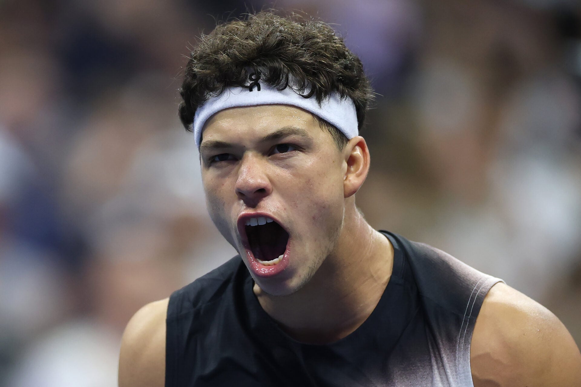 Shelton Matches McEnroe's Feat, Sets Up Alcaraz Showdown in US Open Quarter-Finals