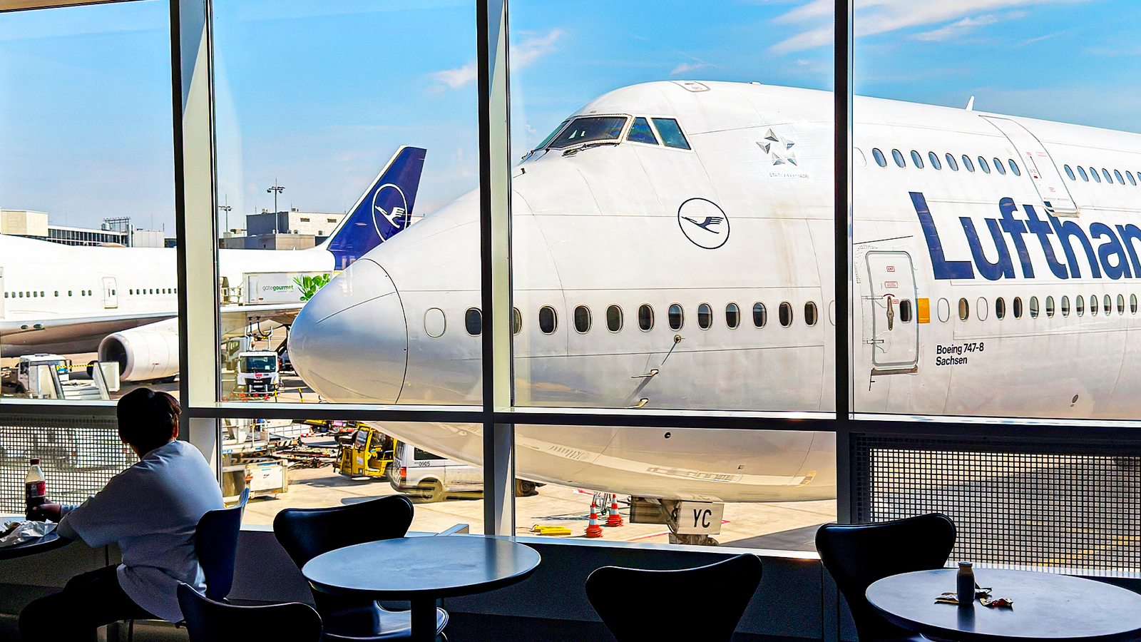 Fuel‑Burn and Operating Cost Comparison of the 747, 777‑300ER and A350‑1000 in 2026