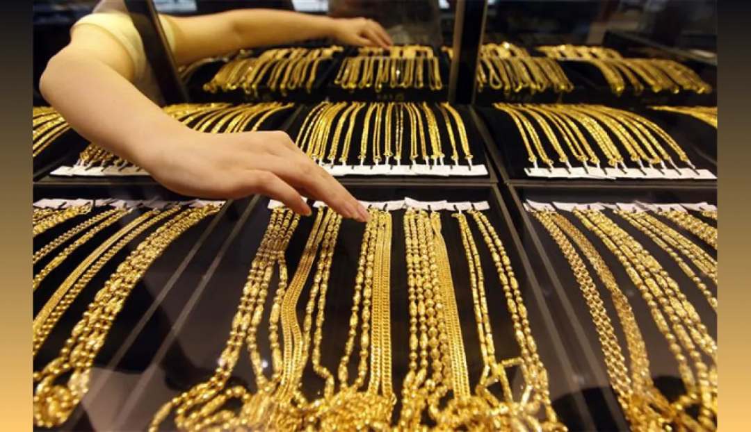 Gold and Silver Prices Surge Following US Fed Rate Cut Bets, Reaching Record Highs
