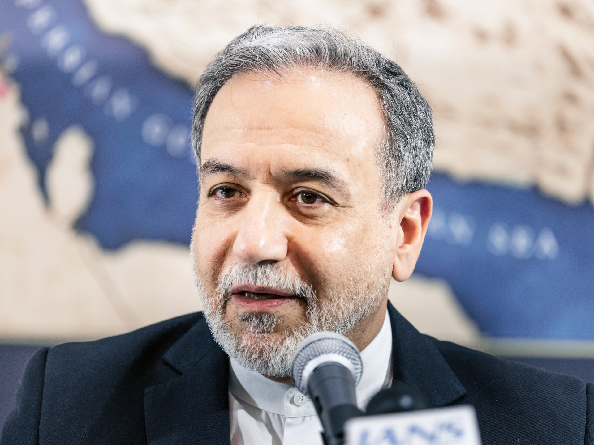 Iran FM Welcomes US Dialogue Effort, Declares No Immediate Meetings Planned