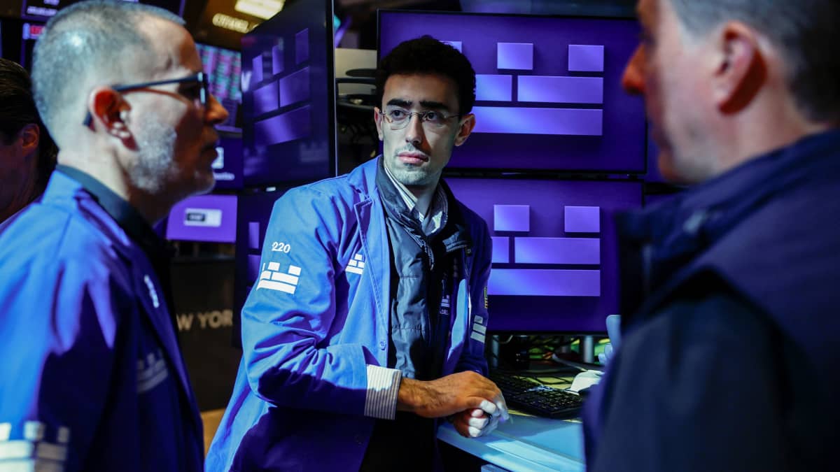 Wall Street Slides Again as Oil Prices Spike and 10-Year Treasury Yield Hits Highest Level Since 2007