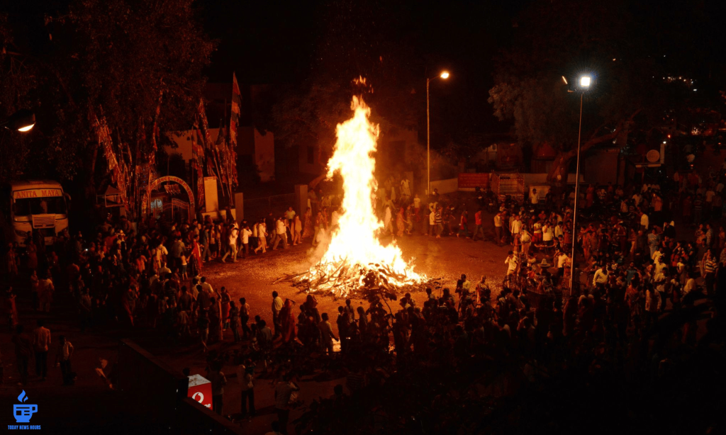 Holika Dahan 2026 Date and Puja Time – Rituals, Mantra & Significance
