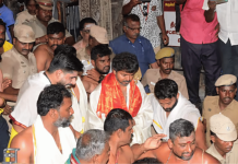 Actor-Politician Vijay Visits Tiruchendur Temple Ahead of Election Results, Draws Massive Crowd Actor-Politician Vijay Visits Tiruchendur Temple Ahead of Election Results, Draws Massive Crowd
